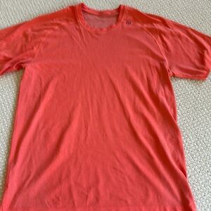 Lululemon short sleeve t shirt